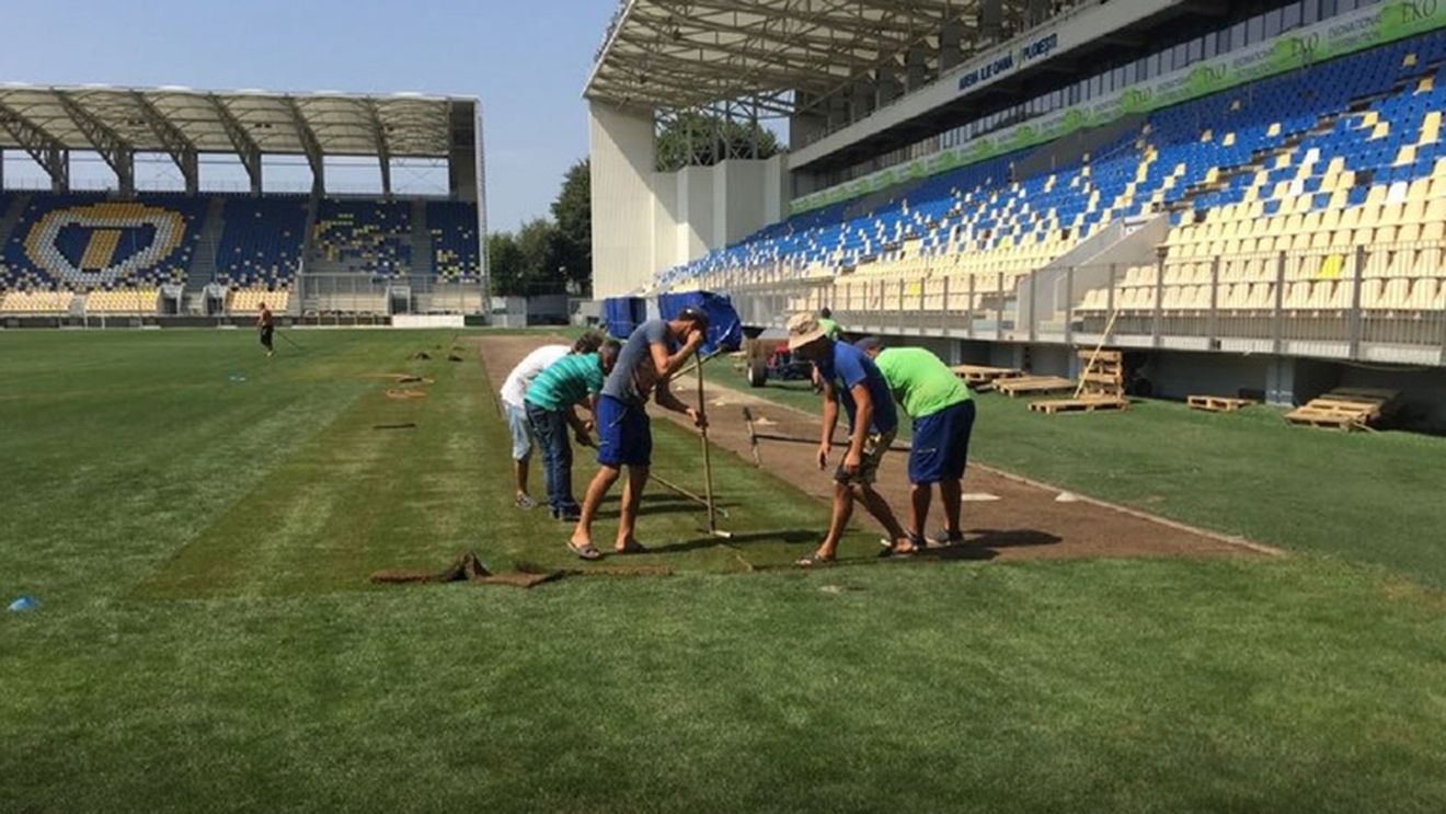 Gazonul de pe "Ilie Oană", înlocuit înainte de meciul cu Muntenegru!