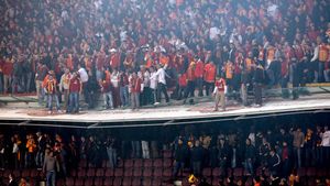 Adio, "Ali Sami Yen"!** Hagi și Popescu vor participa diseară la ceremonia de despărțire de fosta arenă a Galatei!