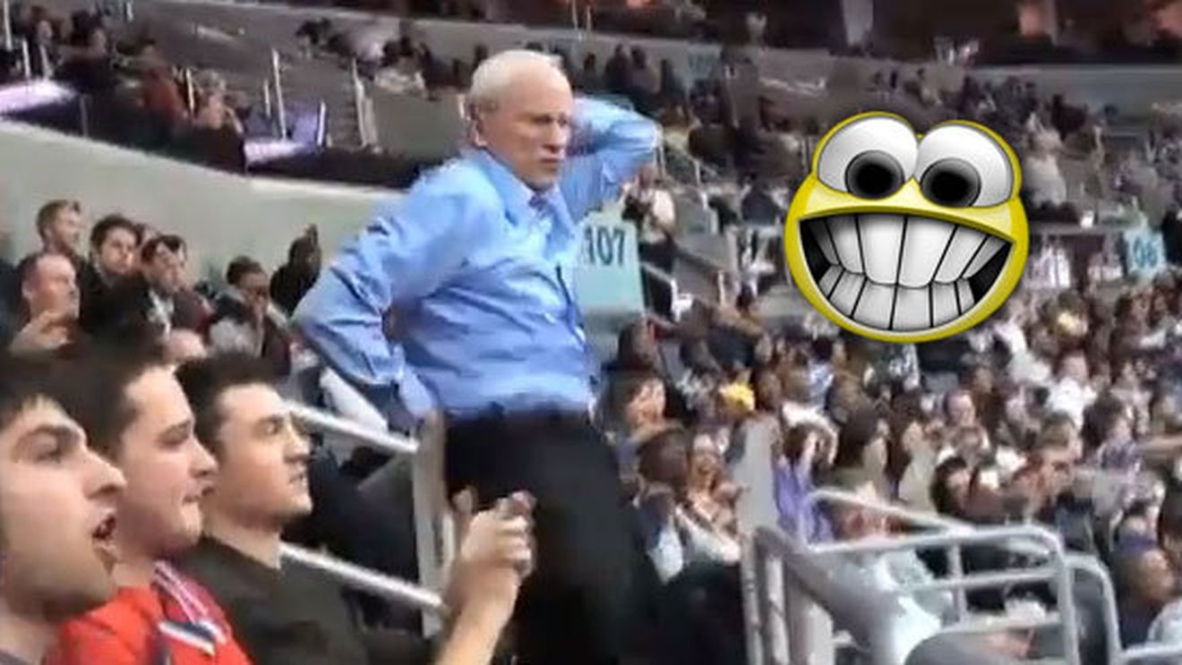 S-a dus Cristi Borcea tocmai în SUA ca să-și perfecționeze tehnicile "Shakira"? :) VIDEO** El e maestrul dansului