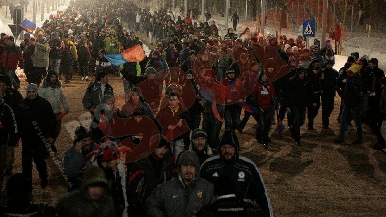 REPORTAJ! Noi suntem fanii cu fular și cu lopată!** "Ultrași" în Europa League: cum au trăit fanii meciul Steaua - Twente FOTO