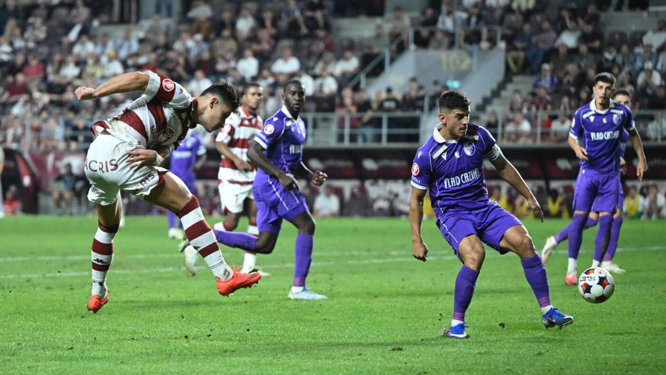 „Fisură la coastă, genunchi operat, șapte copci la cap!”. Antrenorul din Superliga dezvăluie blestemul celor NOUĂ accidentați simultan. EXCLUSIV