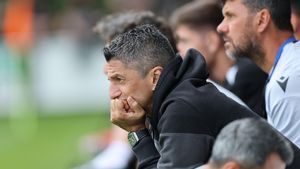 Patronul lui AEK Atena l-a umilit pe Răzvan Lucescu. „Ai făcut ce ai făcut și acum vrei să dăm mâna? Pleacă!”