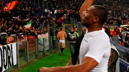 După golul din derby, o piață din Roma a primit numele "Bestiei" Baptista!