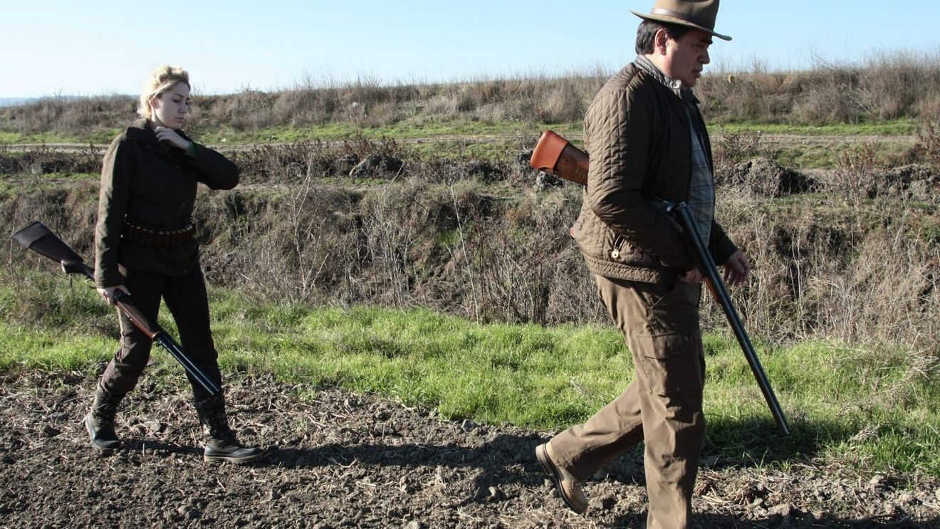 Imagini de senzație cu noua patroană de la Astra Giurgiu! Adina, fiica lui Ioan Niculae, la vânătoare cu tatăl ei | EXCLUSIV