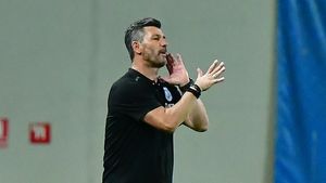 Marinos Ouzounidis, supărat după victoria cu FC Argeș: „Nu asta vreau!” A cerut transferuri: „Ne mai trebuie asta!”
