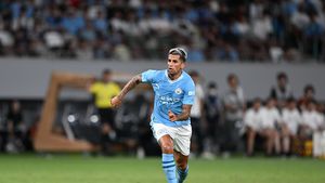 Șeicii îl îmbracă în aur pe fotbalistul lui Manchester City. Ar fi vrut să joace la FC Barcelona, dar oferta primită de la „Real Madrid al Asiei” e de nerefuzat