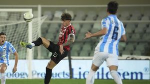 Transformarea fizică incredibilă a fotbalistului român de la AC Milan. Arată ca un culturist, după ce a refuzat naționala tricoloră