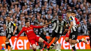 Cel mai scump transfer al verii are un preț final: 170.000.000 de euro! Clubul din Premier League declanșează un domino și aduce din Bundesliga un atacant cu 75 de milioane de euro