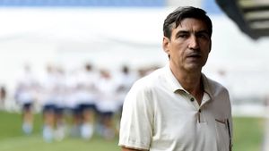 Răsturnare de situație cu Steaua și promovarea în Superliga. Victor Pițurcă a auzit promisiunea ministrului Radu Miruță: „Ar fi formidabil!”
