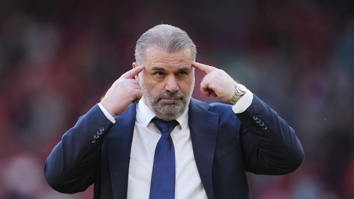Ange Postecoglou a răbufnit după Liverpool - Tottenham 4-2 și s-a apărat pentru că nu l-a folosit deloc pe Radu Drăgușin pentru a 6-a oară la rând! Cum a justificat decizia titularizării lui Emerson Royal