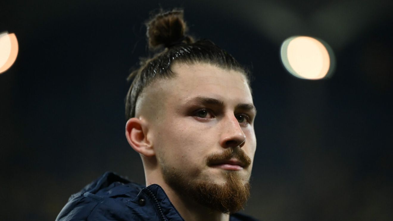 „Mi s-a făcut pielea de găină”. Ce l-a putut întreba un copil pe Radu Drăguşin şi gestul imediat al fotbalistului din naționala României