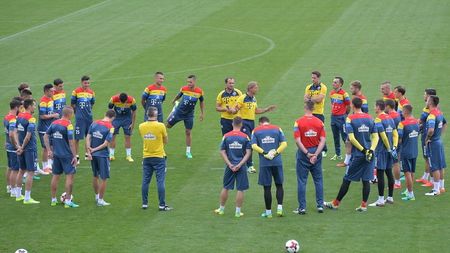 Bogdan Vătăjelu și Vlad Achim nu fac parte din lotul final pentru partida România - Muntenegru! 