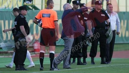 După ce l-a "trimis" în 'C' pe Sburlea, Porumboiu explică dezastrul:** "Am ales pe cine nu trebuia" Ce spune de scandalul din Cupă și cum îl desființează pe Șumi