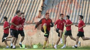 Andone se plânge:** "Am 12 fundași în lot, dar îmi trebuie 4 buni!" VEZI de ce a fost expulzat Helder!