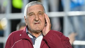 Rică Răducanu a ajuns în scaun cu rotile după ce și-a rupt coastele: „Te încearcă viața”