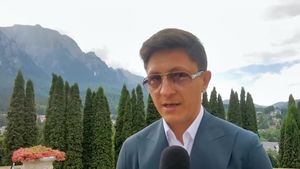 Cum i-a marcat Floyd Mayweather cariera pugilistului român Ronald Gavril! „E un campion și un om bun. Ce pot să zic? Cam rar oameni așa". Ce spune despre Simona Halep | VIDEO EXCLUSIV