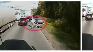 VIDEO Ce se întâmplă când te pui cu șoferii de tir. Hoții de mașini au primit o lecție de neuitat
