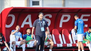 Antrenorul Universității Craiova a ieșit la atac la adresa jucătorilor după 1-1 cu CS Tunari: „Suntem departe, e jalnic! Continuăm să facem cadouri, dacă nu ne trezim repede, e foarte grav”