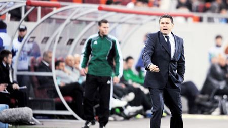 Scandal în miez de noapte la Steaua!** Scene incredibile: "Jur că nu mai fac cum zice Becali!" Cum și-a semnat Ilie Stan sentința