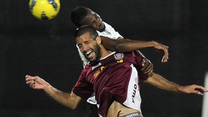 IMAGINEA ZILEI | Urletele lui de durere au impresionat un stadion întreg. Acum a postat o fotografie care-i dezvăluie spiritul de luptător. CFR-istul cu inimă mare 