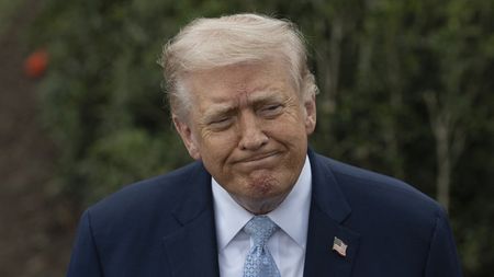 Donald Trump caută să ia terenuri în București după ce i-a propus lui Gigi Becali o afacere de 2 miliarde de dolari