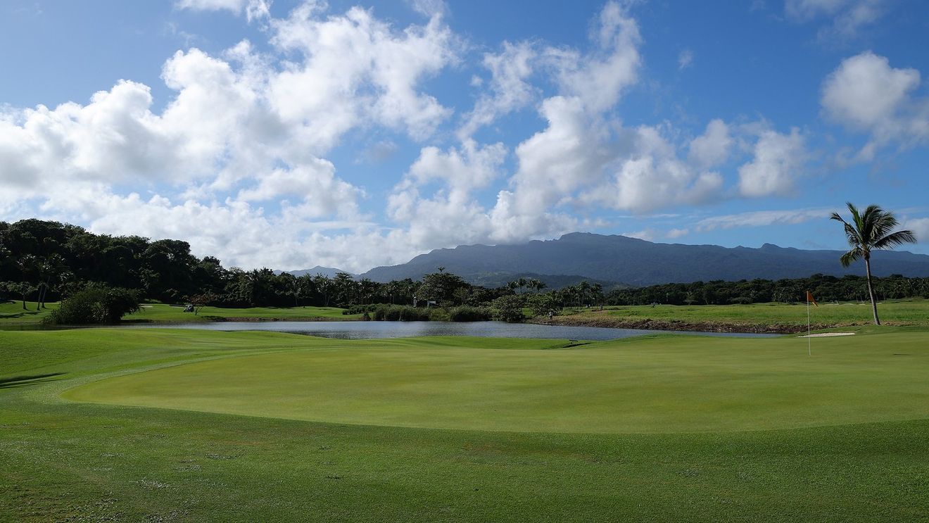 La scurt timp după ce Simona Halep s-a apucat de golf, un afacerist turc investeşte 30.000.000 de euro într-un complex rezidențial din Dâmbovița, dezvoltat pe baza acestui sport