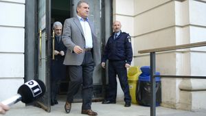 „Nu vreau să mai vorbesc despre Chivu”. Giovanni Becali a avut ceartă în familie cu fratele Victor Becali după ce l-a numit trădător