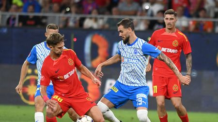 Războiul bannerelor în FCSB - Universitatea Craiova. Fanii roș-albaștrilor nu i-au uitat nici pe rivalii de la CSA Steaua | FOTO