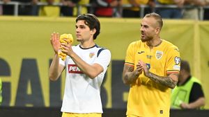 Campionul României care l-a „desființat” pe Ianis Hagi după meciul României cu Belarus a dat cărțile pe față! Cum a ajuns să dea de pământ cu fiul lui Gică Hagi: „De asta eram foarte nervos!” | EXCLUSIV