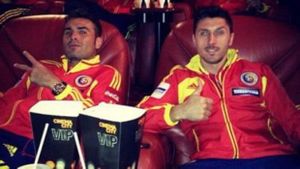 Mutu regretă party-ul cu olandezi și "fetițe" de marțea trecută!** "Briliantul" face gesturi de căință pe Twitter