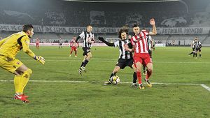 George Florescu visează să revină în Liga 1, la 36 de ani. N-a jucat în acest sezon pentru ”U” Cluj, dar e pregătit să meargă la Dinamo: ”Imaginea ta crește când joci pentru un brand”