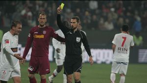 Beto, nemulțumit de Alexandru Tudor:** "Cred că România are nevoie de arbitri din altă lume"