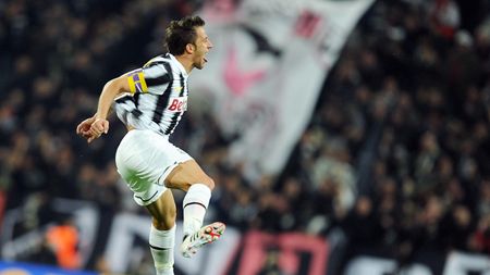 Juve a câștigat "Derby d'Italia" și e la 4 puncte de Milan!** Juventus - Inter 2-0. Del Piero a marcat din nou