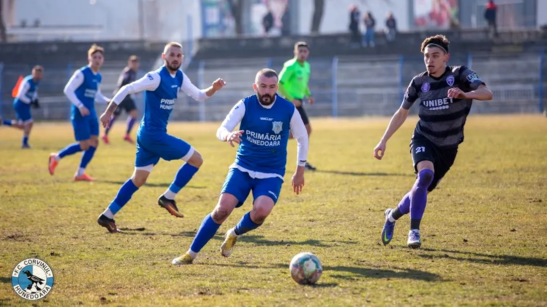 Poli Timișoara, un nou amical cu un lider din Liga 3, o nouă remiză fără gol. Impresiile antrenorilor Nicolae Croitoru și Florin Maxim după jocul de la Hunedoara