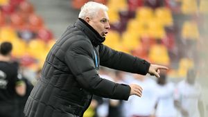 „Te rog, eu, Șumi! Știu că e greu”. Ce i-a cerut Florin Tănase antrenorului Rapidului