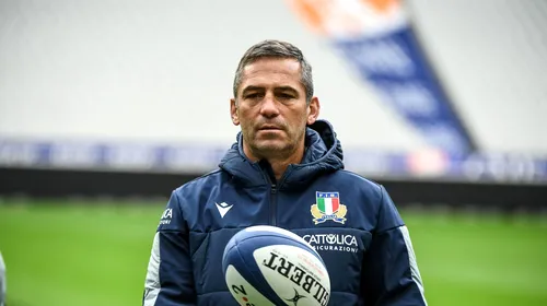 Italia are un selecționer sud-african la naționala de rugby. A antrenat Benetton Treviso timp de șase sezoane