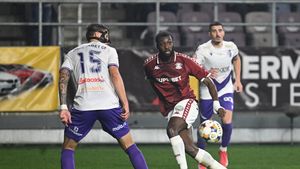 Câți bani cere Rapid pe Baroan, fotbalistul lăsat acasă de Costel Gâlcă înainte de plecarea în Antalya. EXCLUSIV