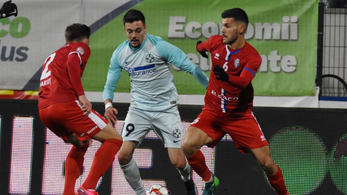 Mai întâi au debutat afară și apoi au jucat în Liga 1! Adrian Petre a intrat într-o categorie selectă de fotbaliști români odată cu primul meci jucat la FCSB