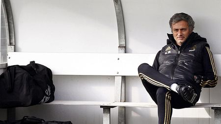 Mourinho, "trădat" de propriii suporteri!** BarÃ§a vine pe Bernabeu cu un avantaj DEZARMANT în meciurile directe