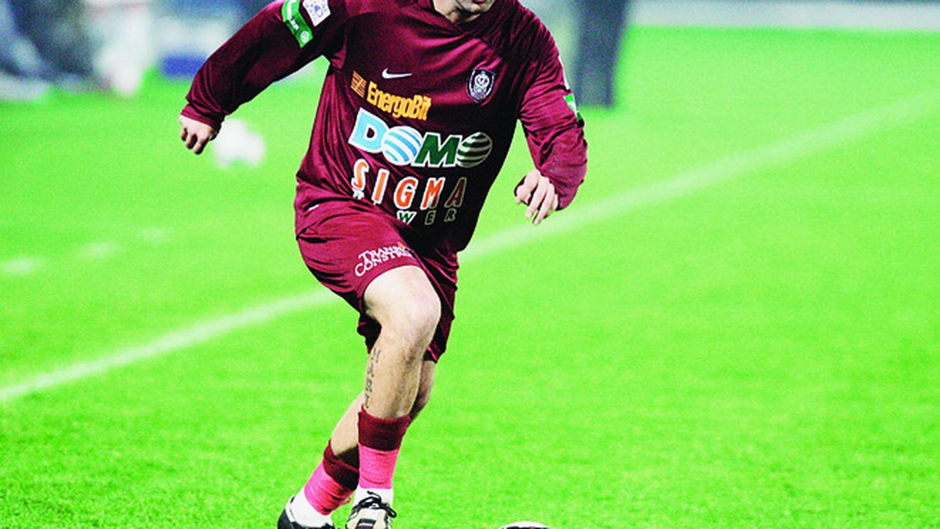 Manuel Jose, la Pacos Ferreira!**