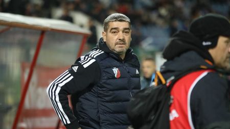 Liviu Ciobotariu a dezvăluit ce s-a întâmplat în vestiar, la pauza meciului FC Botoșani - U Cluj 1-2! Antrenorul moldovenilor nu s-a ferit să arunce vina pe jucătorul său pentru înfrângere: „Nu a fost inspirat”