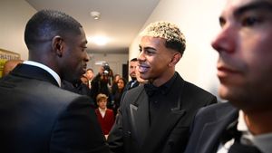 Reacția lui Lamine Yamal după ce Ousmane Dembele a luat Balonul de Aur