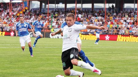 Frunză, dublura lui Cesinha