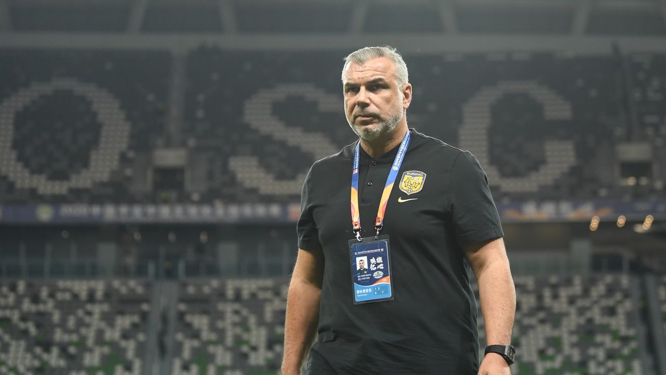 Cosmin Olăroiu are din nou Emiratele la picioare! Românul e lider, după un meci intens