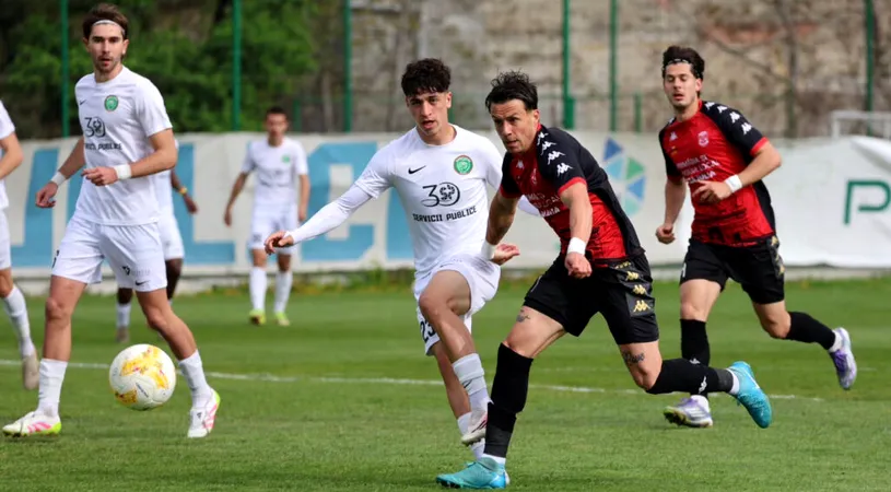 Unirea Alba Iulia - Sănătatea Cluj, finală pentru un loc în barajul de promovare în Liga 2. Dragoș Militaru spune că echipa sa nu va juca la egal, Vasile Miriuță e de părere că toată presiunea e pe adversar. Patronul clujenilor a avut un discurs moale în fața jucătorilor