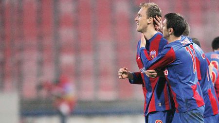 Steaua vrea să-l readucă pe Kapetanos! Reghecampf: "Ne-am interesat de el, ne-ar putea ajuta foarte mult"