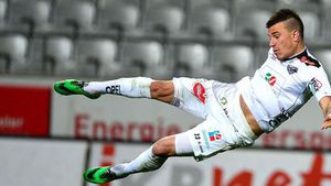 EXCLUSIV | Atacantul austriac care i-a fost propus lui Dinamo a aterizat la București. Astra și Viitorul stau și ele la pândă