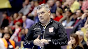 Titanul handbalului românesc se așteaptă ca Xavi Pascual să dea „bir cu fugiții” după rușinea din Insulele Feroe: „E dramatic ce se întâmplă! Dacă era român îl dădeau afară în secunda 14!” | EXCLUSIV