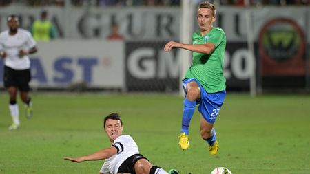 Bancu a scăpat de cârje: "Merg la control, să văd dacă pot începe recuperarea". Jucătorul Craiovei își va încuraja coechipierii din tribună la meciul cu Steaua