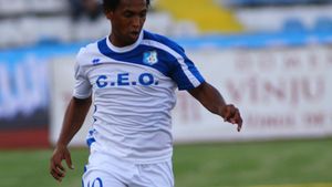 "Băi, țigane, ce facem dacă dăm gol?":) De la samba la manea. Cum i-a învățat Eric pe 'panduri' să se bucure ca în Brazilia